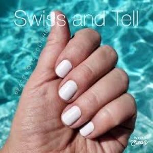 🌸Sale:3/$30🌸 Color Street Nail Polish Strips. Shade:Swiss and Tell. NWT.